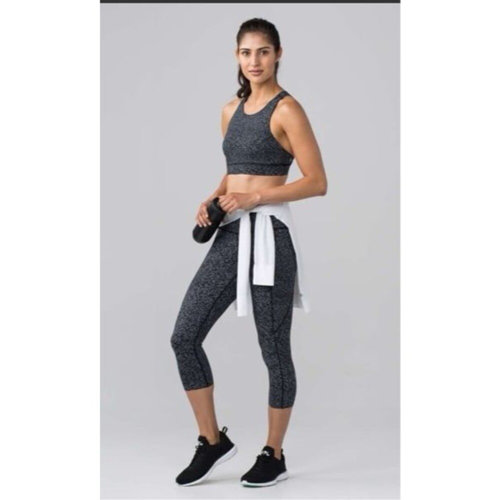 Lululemon workout set